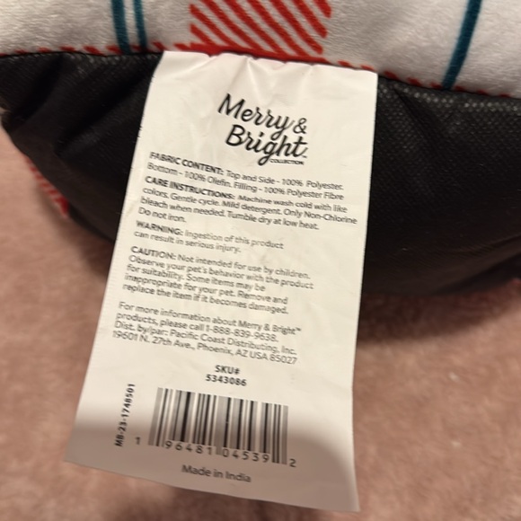 Small Pet Christmas Bed - Picture 4 of 7